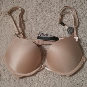 Victoria Secret Bombshell Bra